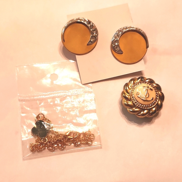 Vintage clip on button cover necklace lot - Picture 1 of 7